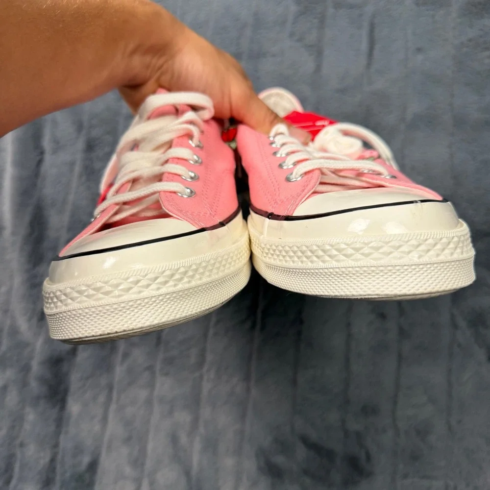 Converse Chuck 70 Low Valentines Day Pink Rose Embroidered A13649C Mens 11.5